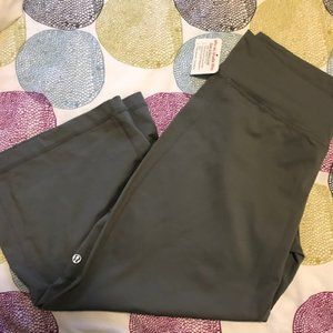Lululemon Sleek Extend Crop
